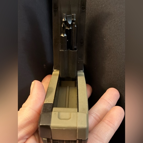 AVID AR15 Multitool with Case - Picture 4 of 7